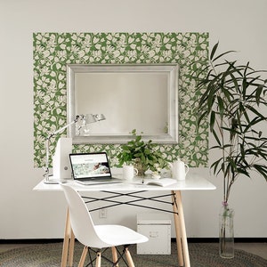 Voysey Tulip Tree Wallpaper Sheets Green Floral Pre-Pasted Wallpaper Removable Wallpaper zdjęcie 2