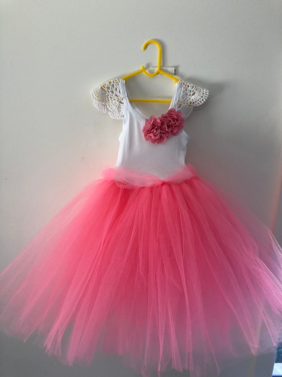 Girls size 4 candy pink tutu dress full length #flowergirldress #partydress #tutu Girls size 4 candy pink tutu dress full length #flowergirldress #partydress #tutu