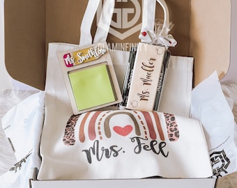 Personalized Teacher gift box set with Dry Board eraser, markers, tote bag & note pad holder perfect for teacher appreciation