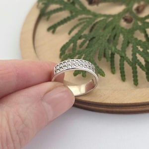Vintage ring van 925 sterling zilver met dubbele rij zirkonia, minimalistische trouwring, stapelring, gemaakt in Oekraïne.