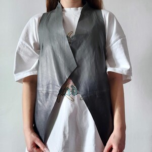 vintage Veste sans manches élégante en cuir de mouton ombré gris à noir Doux et léger