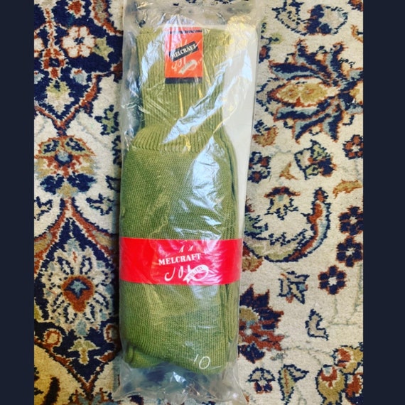 Olive green dead stock unworn socks of the 1930s/1