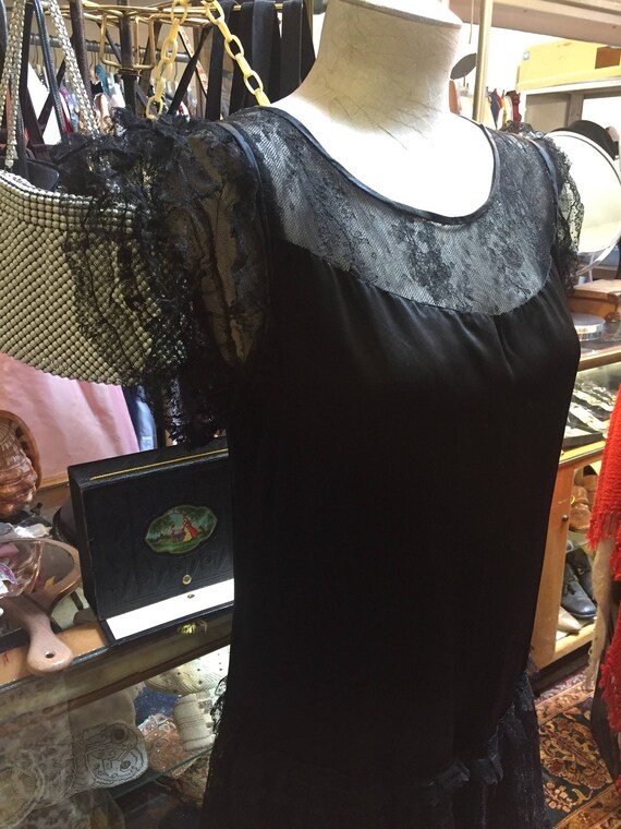 Satin and lace! A lovely tiered 1920s evening dres