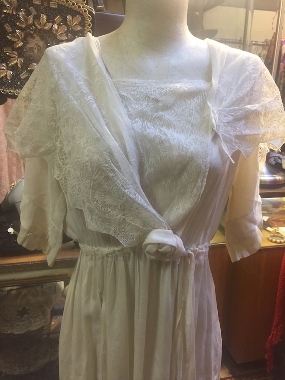 Potentially bridal: Edwardian coquette lace dress
