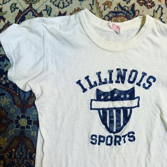 Fantastic Illinois Sports cotton t-shirt of the 19