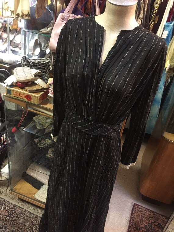 Black beauty! An edwardian dress in black