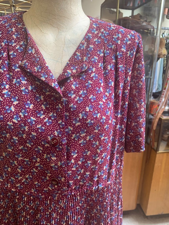 Fun 1990s frock in 1940s style!