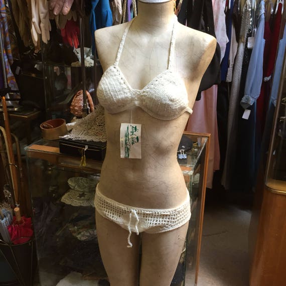 80s/90s Bond girl knit bathing bikini!