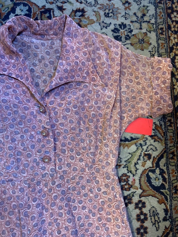 Wounded birdie! 1940s cold rayon dress in pinky pu
