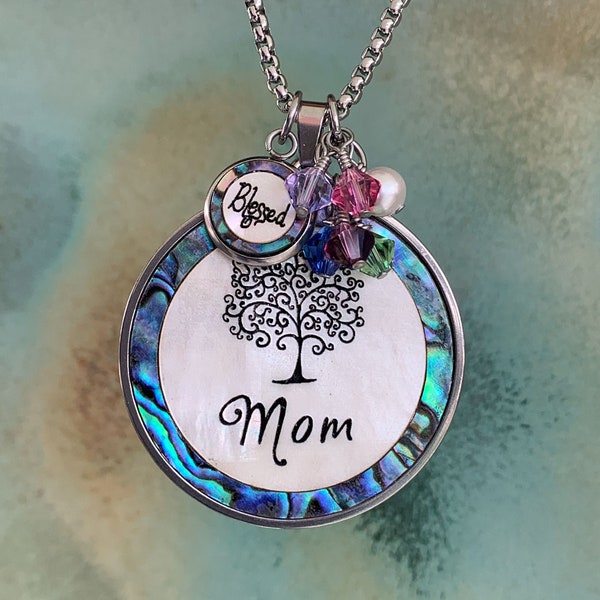 Mom Necklace, Personalized Mom Necklace, Gift for New Mom, Mother's Day Gift, Customizable Tree of Life Pendant. Mom Tree of life necklace