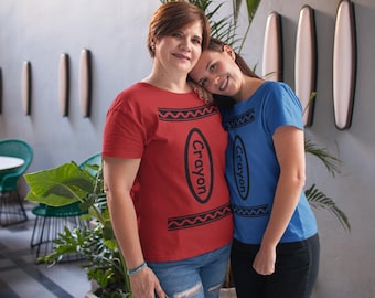 Fantasia de Halloween com estampa de giz de cera: camiseta divertida para combinar com a família