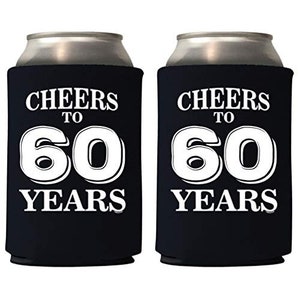Saludos a 60 años Sexto regalo de cumpleaños Sesenta y fabulosos recuerdos de fiesta Decoraciones Can Coolie Holder 12 piezas / 6 piezas
