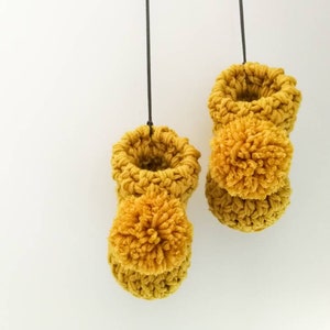 Handmade baby booties. Perfect gift for baby. Crochet shoes for baby. Baby shower gift. Gift for babyboy. Pregnancy announcement idea.