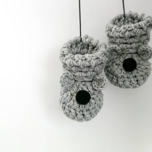 Handmade Merino Wool Baby Booties – Soft Newborn Shoes, Unisex Baby Shower Gift, First Baby Slippers