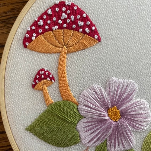 Leisure Arts Mini Maker Embroidery Kit, Pink