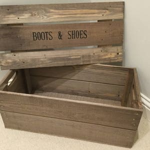 Boot & Shoes Lidded Box Vintage Style Reproduction Wooden Bushel Box/ Apple Crate complete with Lid immagine 2