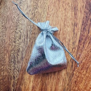 Pizza Keyring / Foodie Keyring / Pizza Slice Keychain / Personalised Pizza SILVER POUCH (+50p)