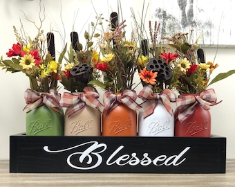 Centro de mesa personalizado en tarro de cristal otoñal: decoración rústica para Acción de Gracias