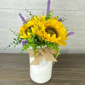 Large Half Gallon Painted Mason Jar, Sunflower Decor, Painted Mason Jar Decor, Rustic Farmhouse Decor, Sunflower Home Decor image 4