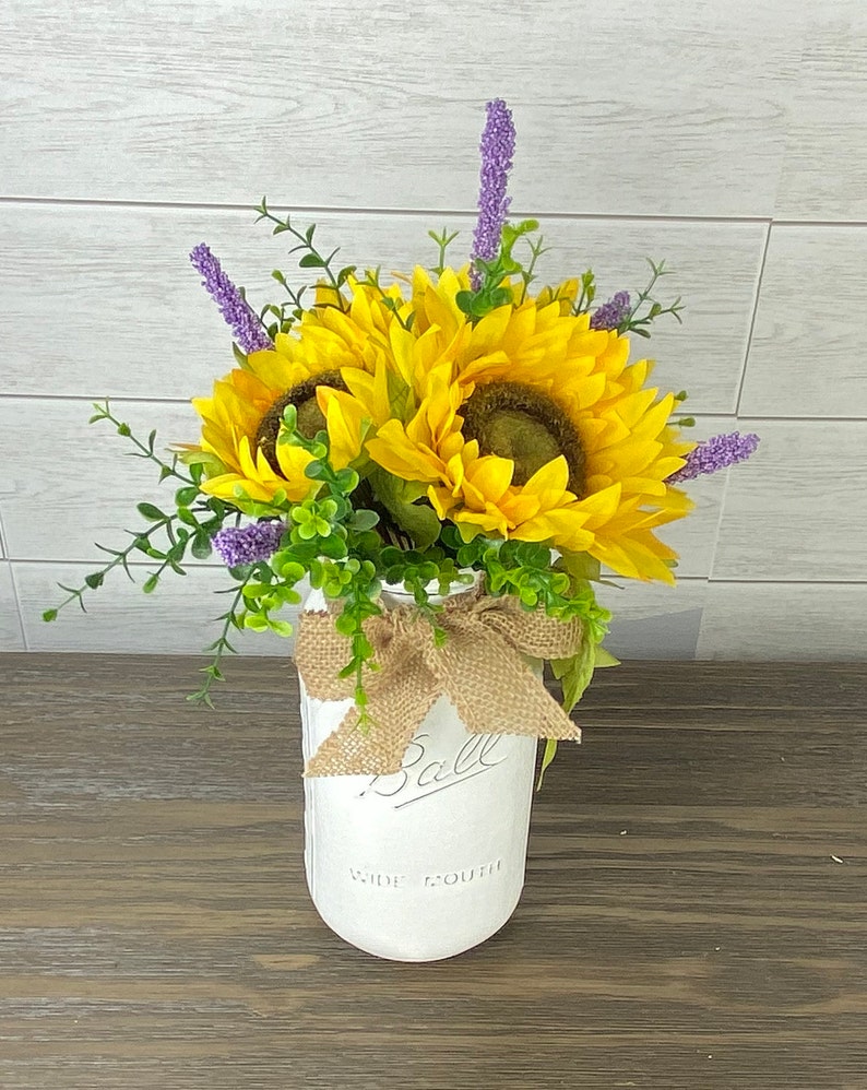 Large Half Gallon Painted Mason Jar, Sunflower Decor, Painted Mason Jar Decor, Rustic Farmhouse Decor, Sunflower Home Decor image 4