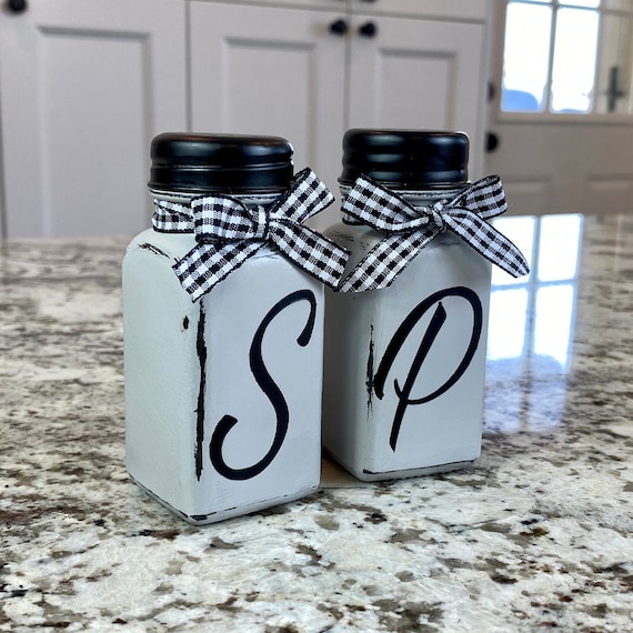 Salt & Pepper Shakers Dining Table Hand Painted Farmhouse Kitchen Salt