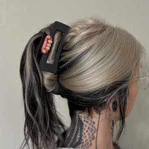 Creepy teeth hair clip