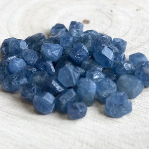 Raw sapphire 100 pcs, natural rough sapphire crystals, small sapphire pieces, September birthstone, natural raw crystals, small sapphire image 1