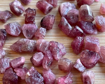 Raw pink tourmaline (50 pcs) 5-10mm, natural rough tourmaline, October birthstone, raw tourmaline, gemstone crystals, rough tourmaline