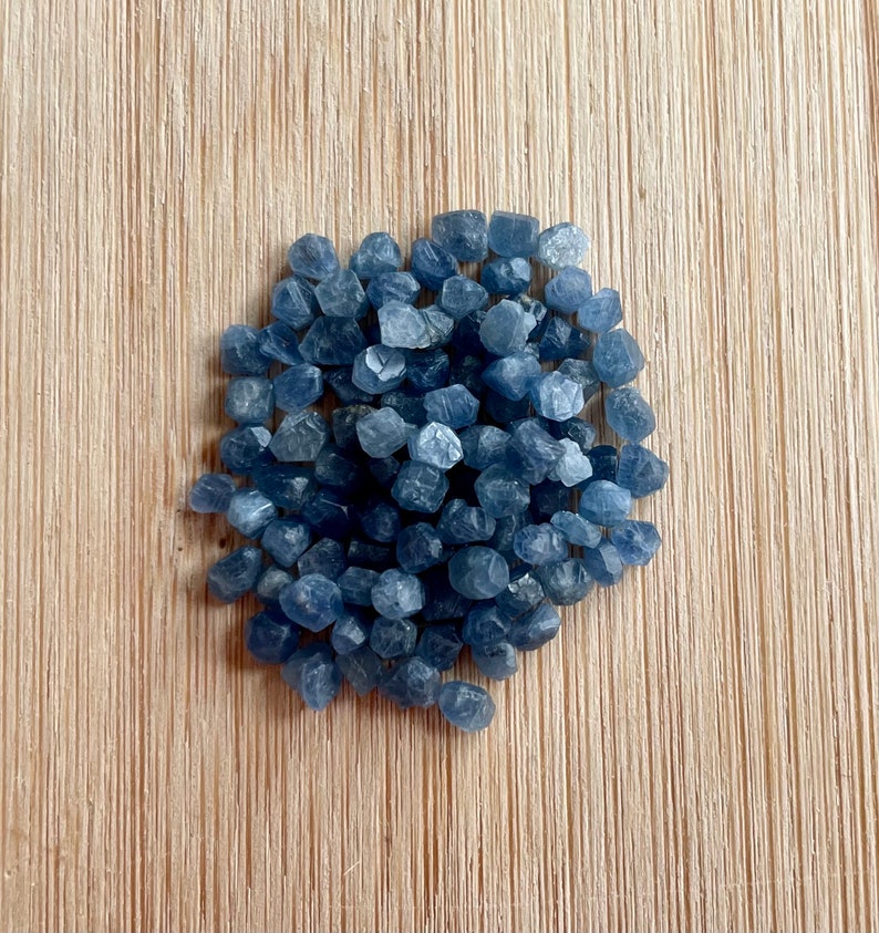 Raw sapphire 100 pcs, natural rough sapphire crystals, small sapphire pieces, September birthstone, natural raw crystals, small sapphire image 7