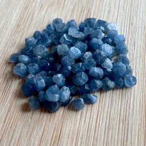 Raw sapphire 100 pcs, natural rough sapphire crystals, small sapphire pieces, September birthstone, natural raw crystals, small sapphire image 5