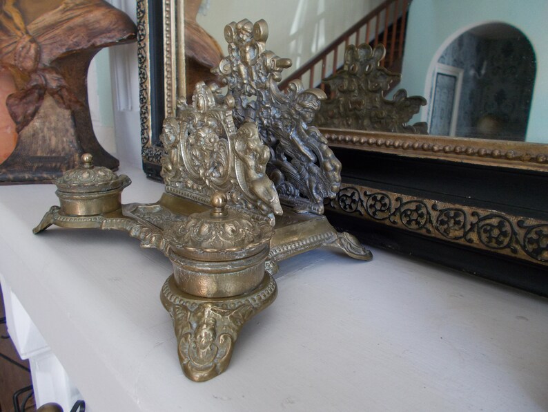 Vintage Italian Rococo Brass Cherub Inkwell Letter Holder image 3