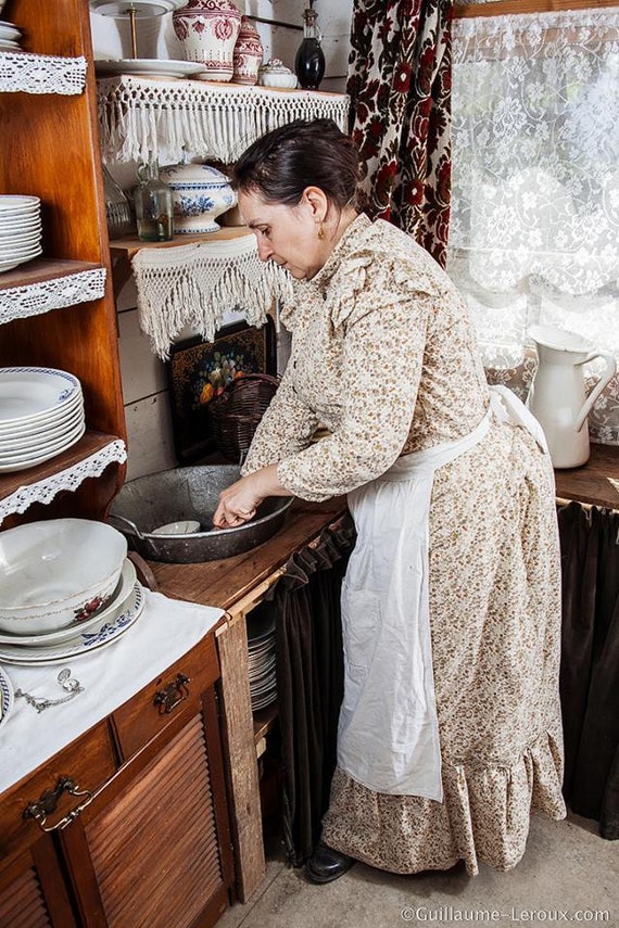 1880 Day Dress/to Order/victorian Day Dress/turn Dress/1880s 1880 Day Dress/to Order/victorian Day Dress/turn Dress/1880s