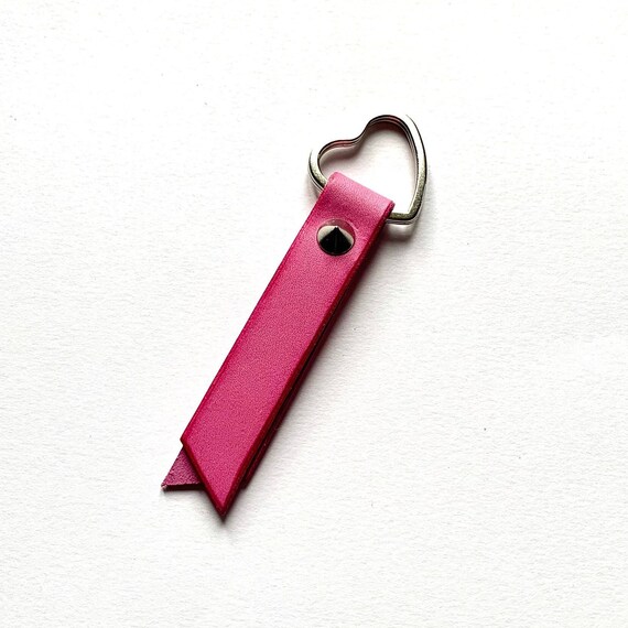 Handmade personalised heart leather keyring
