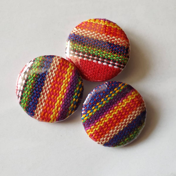 Set of 3 Guatemalan pins, Guatemalan badges, chapina buttons, Latinx pins, Latinx buttons, Mexican buttons, Mexican badges, Latin American