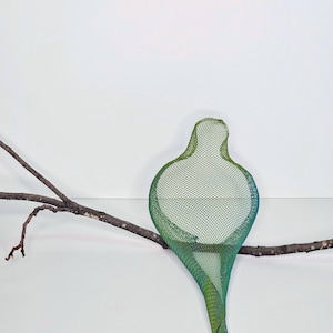 Bird Sculpture Art, Metal Bird Sculpture, Wire Bird Sculpture, Green Sculpture, Wire Animal Sculpture,Metal Wall Art,Nature Sculpture