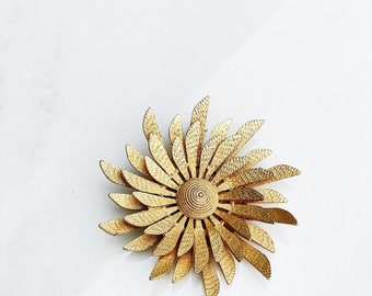 Vintage Gold Flower Brooch by Coro