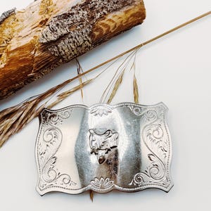 Vintage Western Belt Buckle with Cowboy Saddle Design for Men or Women