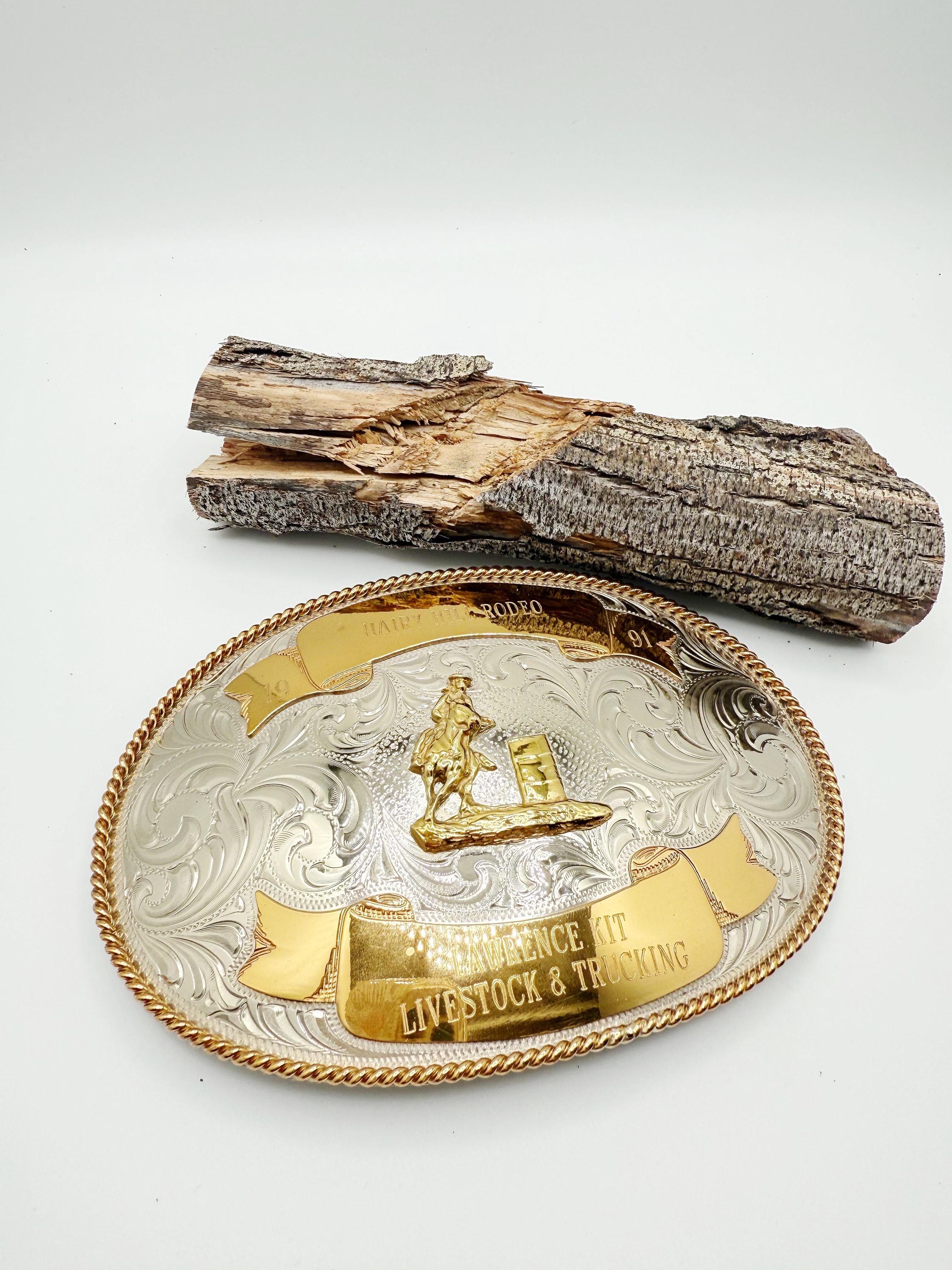 Montana Silversmiths Silver and Gold Barrel Racer Rodeo Belt Buckle Double Heart Barrel Racer Buckle, Sterling Silver Plate  main image 2