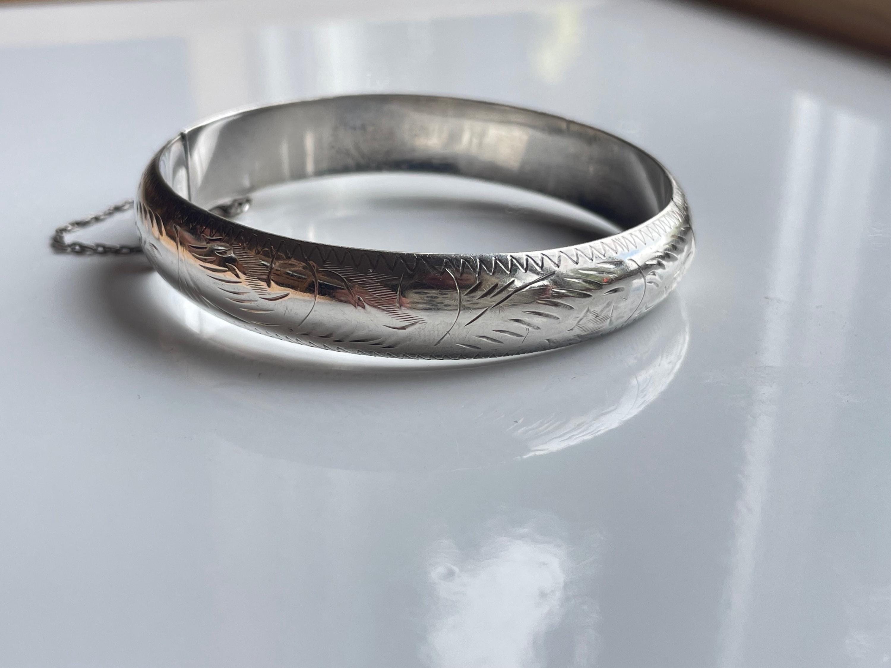 Vintage Sterling Silver Hinged Bangle Bracelet – Etched Floral