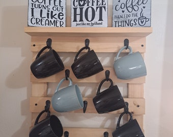 Rustikales Holz Kaffeetassenregal mit Regal: An der Wand befestigter Tassenhalter