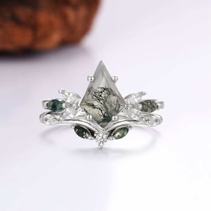Sarah Vintage Kite Green Moss Agate Ring Set Sterling Silver Natural Engagement Promise Statement Moissanite Anniversary Gift For Her Wife