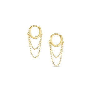 Petites créoles articulées en or massif Ula, créoles en or massif 9 carats avec chaîne en or délicat, chaîne en or pendantes créoles pendantes, cadeau d'anniversaire pour elle