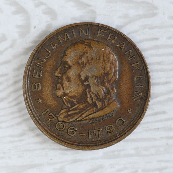 Benjamin Franklin 1706-1790 Souvenir Memorial Token (The Franklin Institute) Designed by Augustus C. Frank