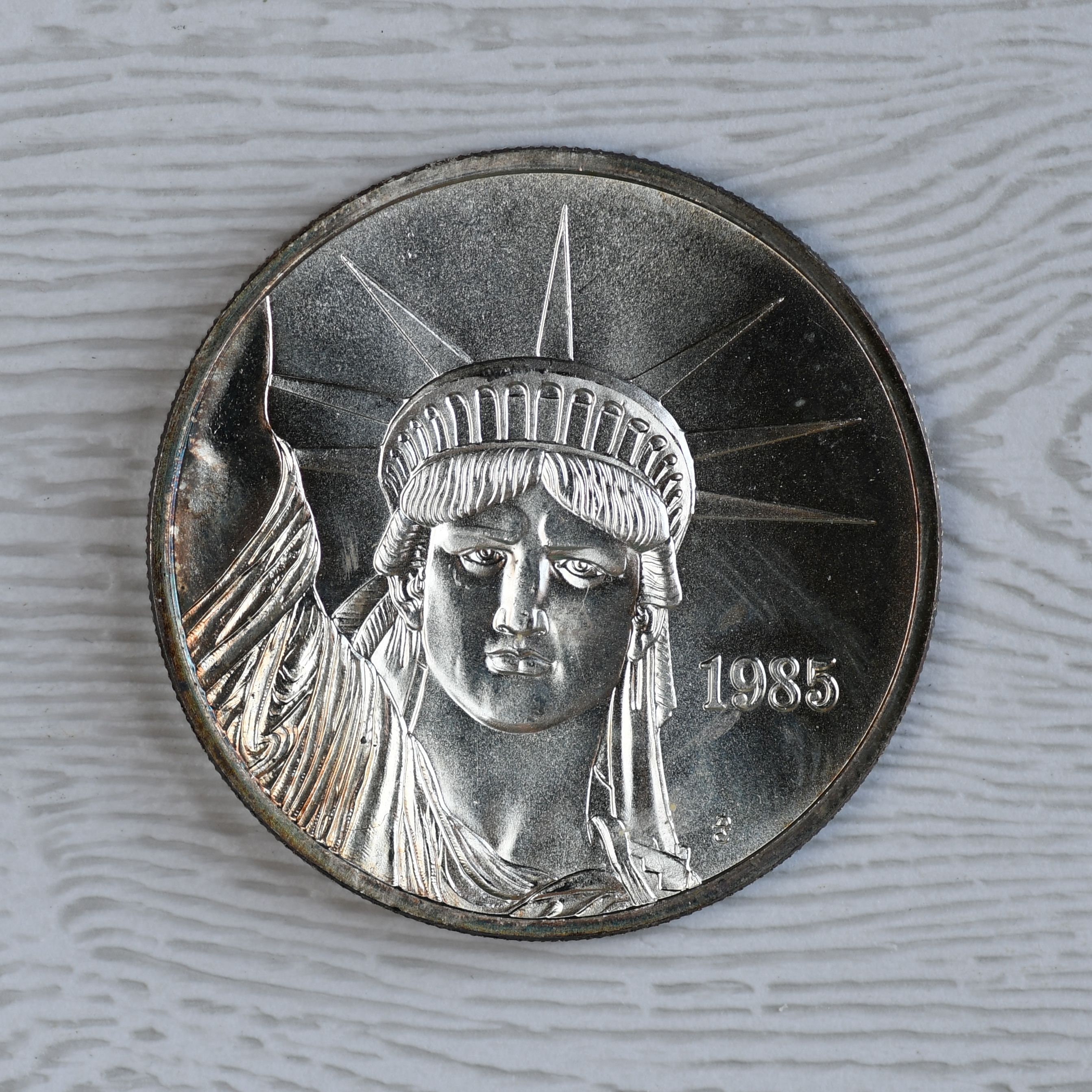 liberty　1113 1985 Liberty Trade Silver Coin (7868) – Hahn's World of
