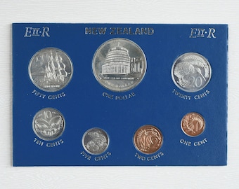 1978 New Zealand EIIR Elizabeth II Regina Uncirculated 7 Coin Decimal Coinage Set (1 Cent, 2, 5, 10, 20, 50 Cents, and 1 Dollar Coins)