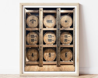 Knob Creek - photographie bourbon, photo de whisky, déco homme des cavernes, distillerie de bourbon, art mural bourbon, déco bar maison, basilic hayden bourbon