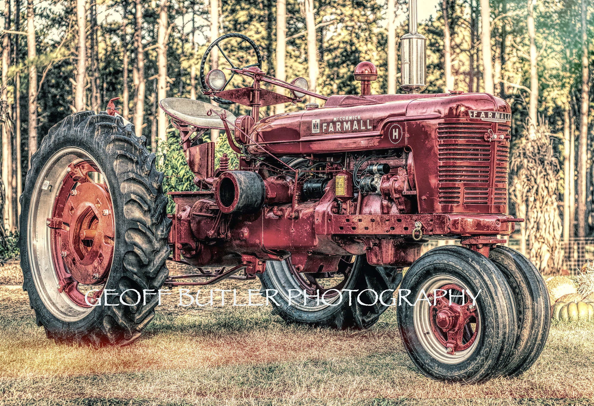 Farmall Tractor - Farmhouse Decor, Farming Photos, Mccormick Farmall  Photography, 1945 Farmall Model H, Vintage Tractor, Tractor Photography -  Etsy, image size:2000x1368