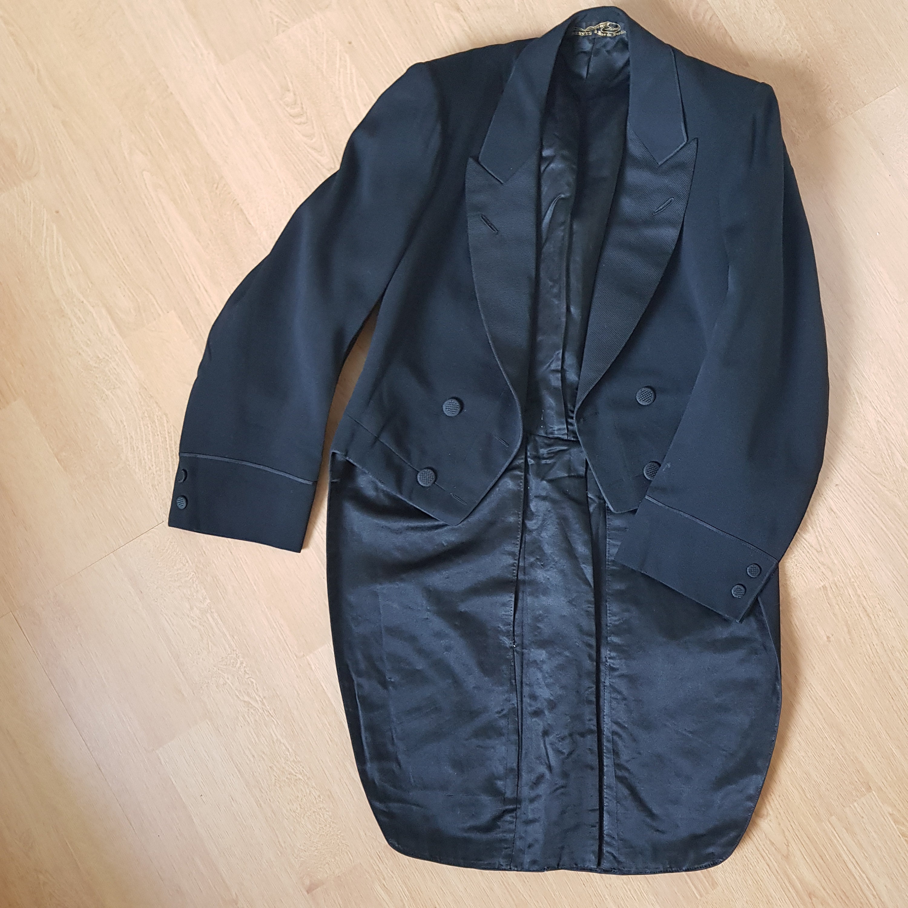 1910s French Antique Black Tailcoat Evening Tuxedo Formal
