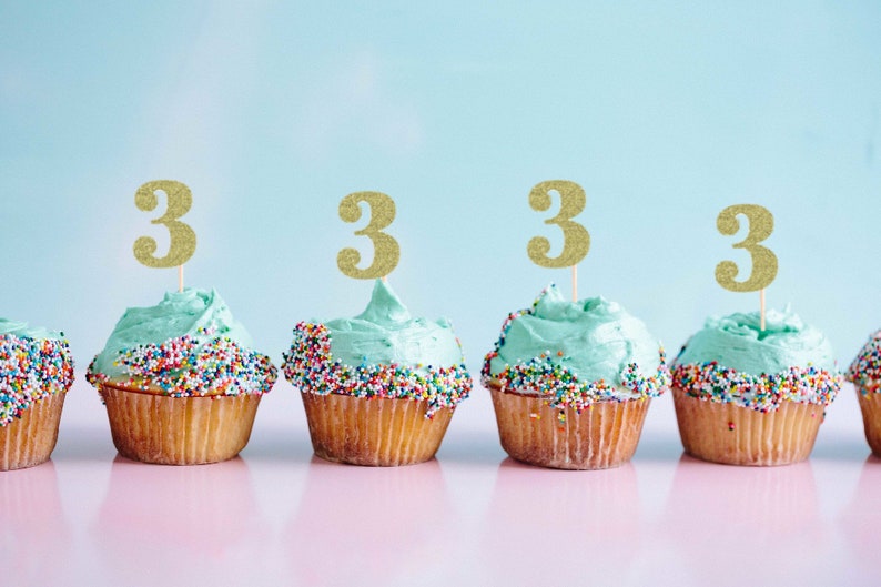 Third Birthday Cupcake Toppers 3rd Birthday Cupcake Toppers Etsy 日本
