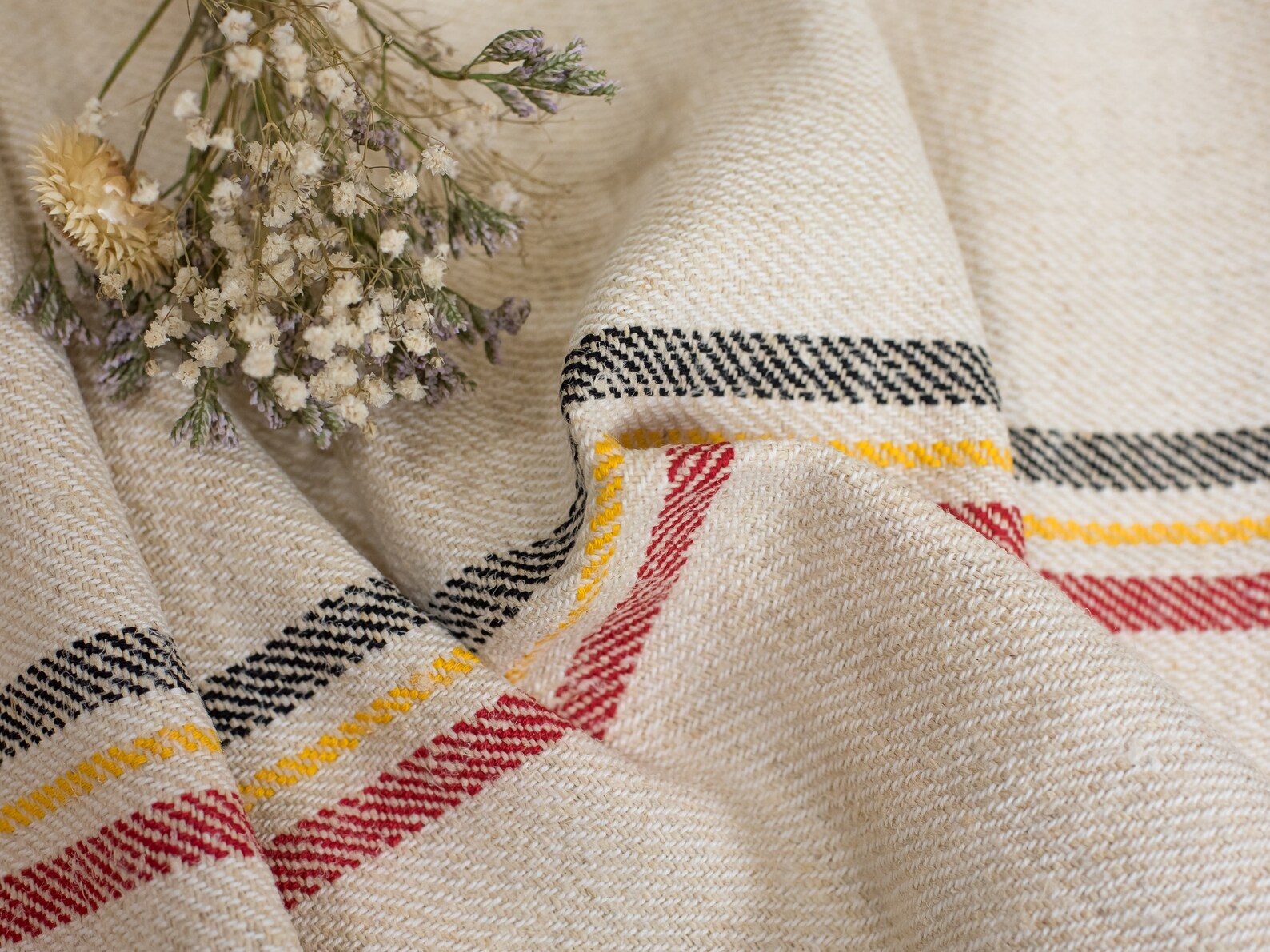 Bolt of Vintage Fabric / Bolt Linen Fabric / Red Yellow Black Etsy